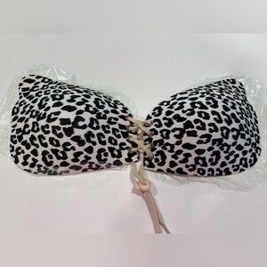 🌸Boutique 🌸 Sticky Bra Backless Strapless Push Up Invisible Lift.  Size B